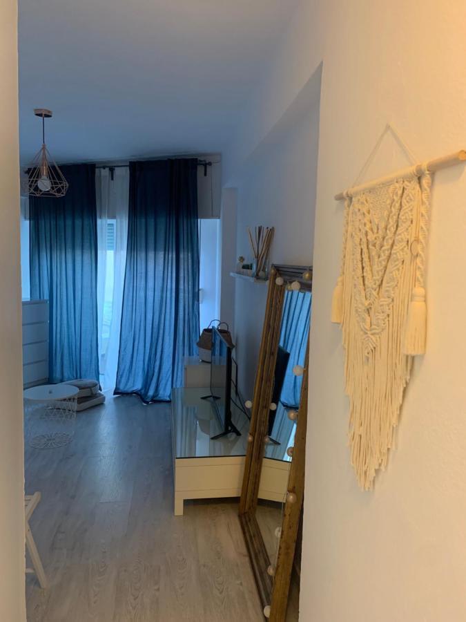 בנאלמדנה Acogedor Estudio En Primera Linea De Playa מראה חיצוני תמונה